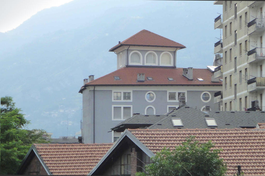 La Torretta Tra I Cieli Di Aosta Appartement Buitenkant foto